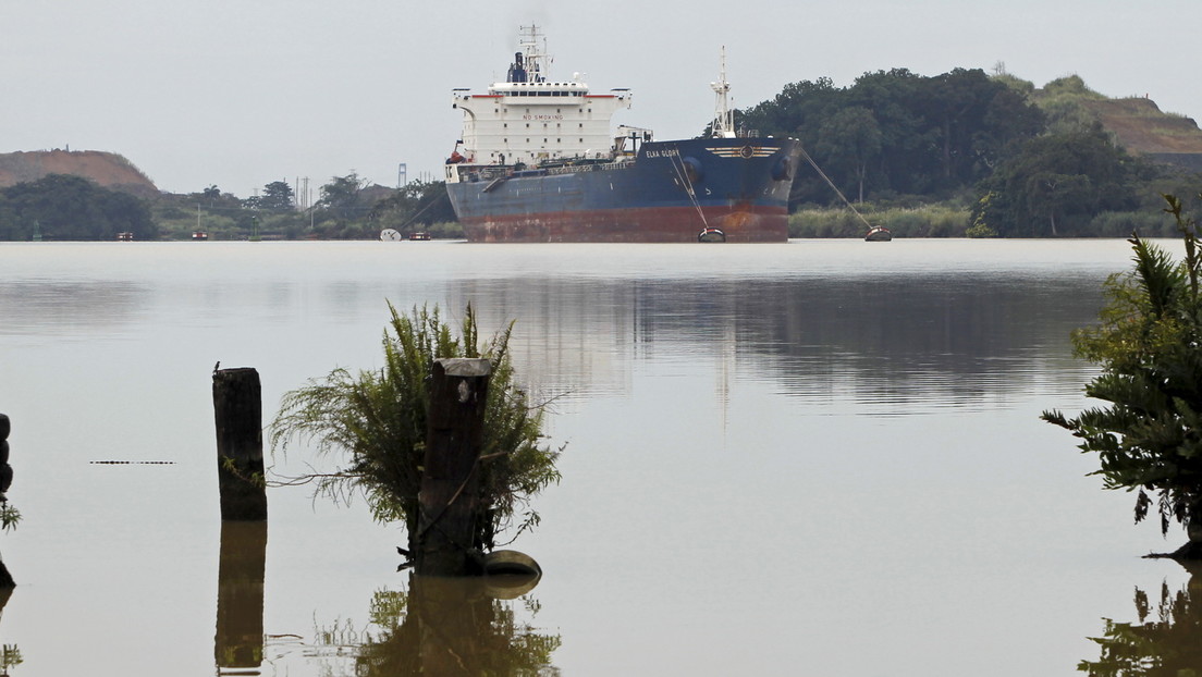 Atacan un portacontenedores con bandera de Panamá en el golfo de Guinea