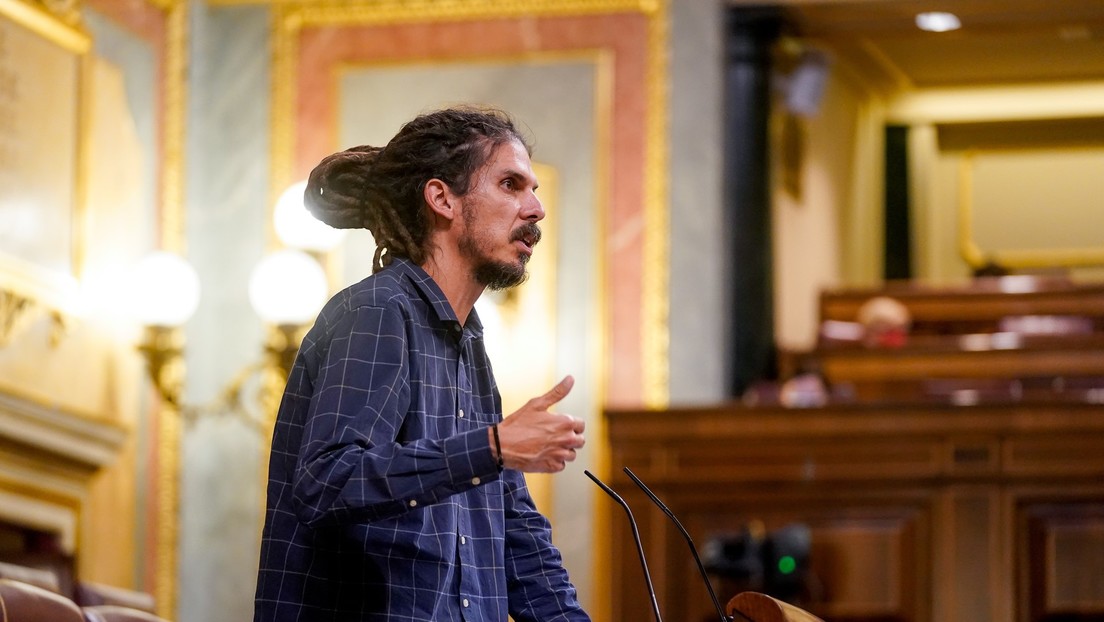 ¿'Lawfare' contra Podemos? Una sentencia contra un diputado abre un nuevo cisma en el Gobierno de España (y amenaza con llegar a la Justicia europea)