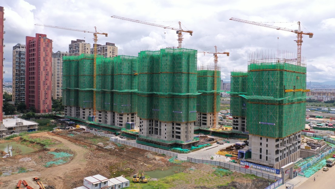 S&P: Un tercio de las inmobiliarias chinas se enfrentan a potenciales impagos por el contagio de Evergrande