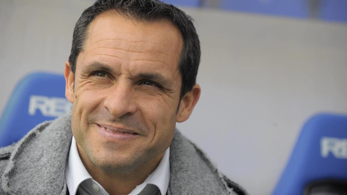 El FC Barcelona anuncia a Sergi Barjuan como nuevo entrenador interino