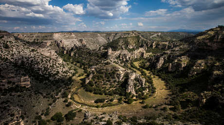 Descubren en Turquía 400 tumbas excavadas en roca de 1.800 años de antigüedad