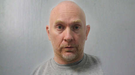 Un policía de Londres miembro de la misma unidad que el oficial que asesinó a Sarah Everard es acusado de violar a una mujer que conoció en Tinder