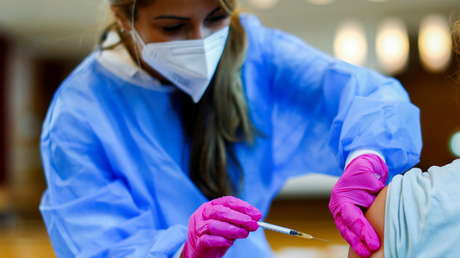 La eficacia de la vacuna anticovid de Pfizer/BioNTech cae del 88 al 47% 6 meses después de la inoculación, según un estudio