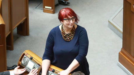 "Un enemigo menos": Una diputada del partido gobernante en el Parlamento ucraniano se alegra de la muerte de otro legislador