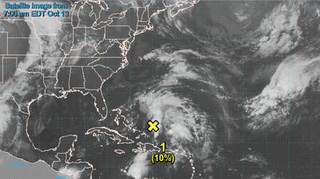 Pamela toca tierra en México tras convertirse en huracán