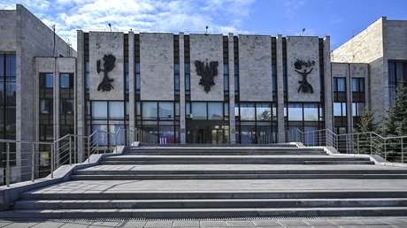 Una de las principales universidades de Rusia honra la memoria de la profesora de español Alla Zenkóvich