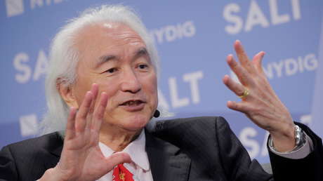 El físico Michio Kaku asegura que SpaceX tiene una "tremenda ventaja" sobre Blue Origin