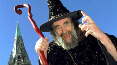 Despiden al mago oficial de Nueva Zelanda tras más de 20 años de servicio: "Son un montón de burócratas sin imaginación"