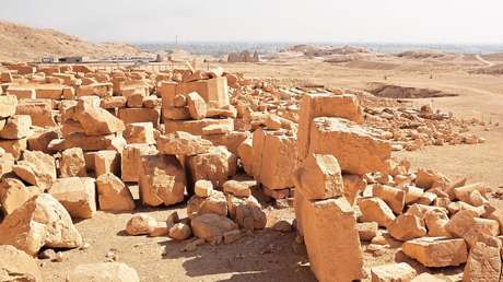 Los trabajos para levantar un hotel de lujo en Sevilla descubren restos de una monumental muralla romana citada por Julio César