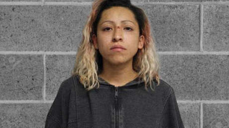 Detienen en EE.UU. a una mujer que mató de un disparo a un hombre porque no quiso besarla