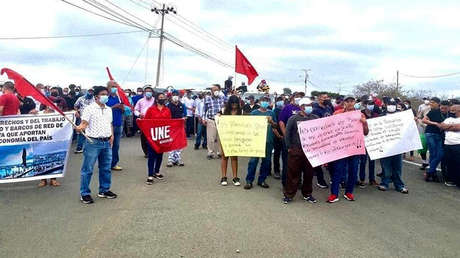 Bloqueos de vías y multitudinarias manifestaciones: las razones de las nuevas protestas de los agricultores en Ecuador