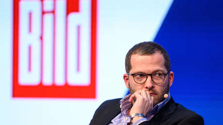 Destituyen al redactor jefe del diario alemán Bild, tras reportes de promover a un alto cargo a una empleada con la que tenía un romance