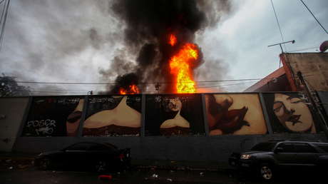 VIDEO: Exmilitares provocan disturbios y se toman el Congreso de Guatemala luego de manifestarse para recibir una remuneración por su servicio