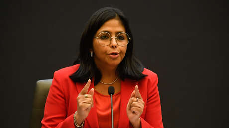 Venezuela solicita a Bachelet su participación frente a la "grave e intencional privación de derechos" a sus connacionales en Colombia