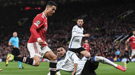 Con gol de Cristiano Ronaldo, el Manchester United derrota a la Atalanta en un apretado encuentro en la Liga de Campeones