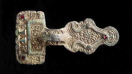 Arqueólogos descubren en Alemania la tumba de una "creadora de tendencias" de la época medieval