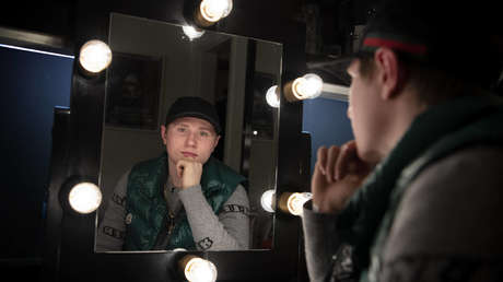 Matan a tiros a un popular rapero sueco en Estocolmo y sospechan que el asesinato estaría relacionado con conflictos entre pandillas