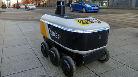 VIDEO: El servicio de correos de Rusia empieza a utilizar robots para repartir paquetes por Moscú