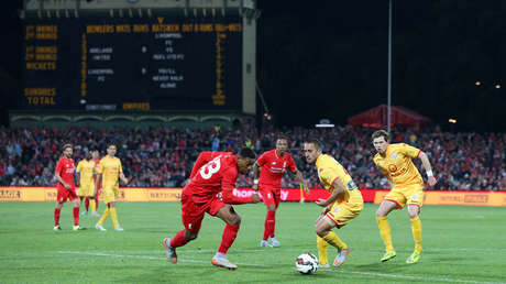 "El apoyo que he recibido es inmenso": Futbolista profesional revela que es homosexual (VIDEO)