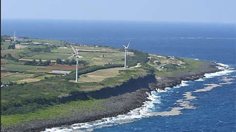 VIDEOS, FOTO: Grandes cantidades de piedra pómez obstruyen docenas de puertos y dañan barcos de pesca en Japón