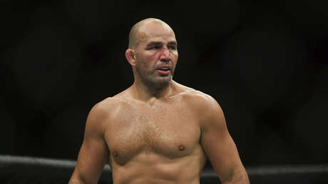 Glover Teixeira se corona a los 42 años como nuevo campeón del peso semipesado de la UFC