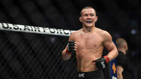 El ruso Piotr Yan se corona como campeón interino de la UFC en peso gallo en 'la batalla de la noche'