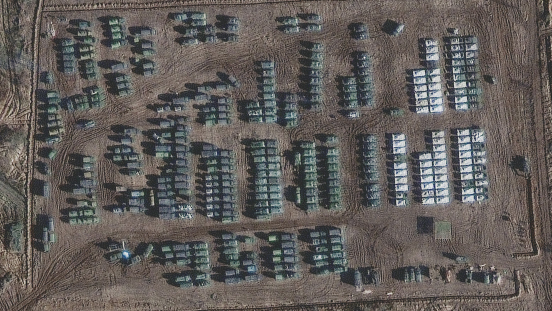 Medios de EE.UU. hablan del despliegue de tropas rusas cerca de Ucrania, pero tanto Moscú como Kiev lo niegan y lo tildan de "bulo" y "desinformación"