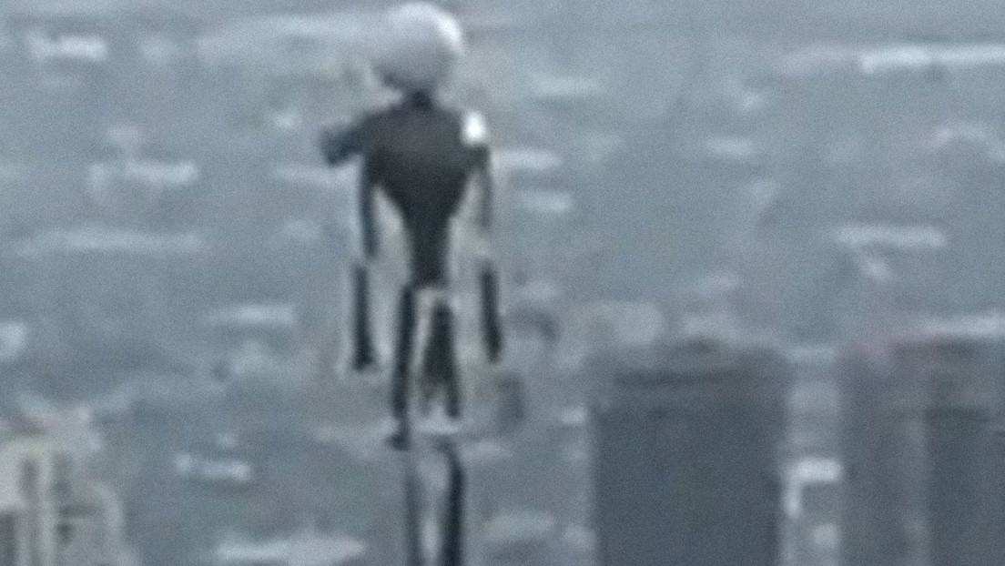 Descubren qué estaría detrás de los avistamientos de hombres con mochilas propulsoras sobre Los Ángeles y no es lo que se pensaba