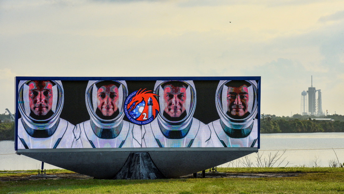 Los tripulantes de la misión SpaceX Crew-2 regresan a la Tierra tras casi 200 días en la EEI