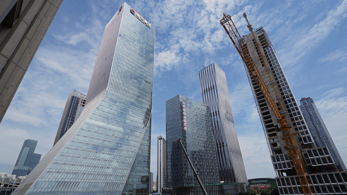 Evergrande recauda 145 millones de dólares al vender parte de sus acciones en una empresa tecnológica