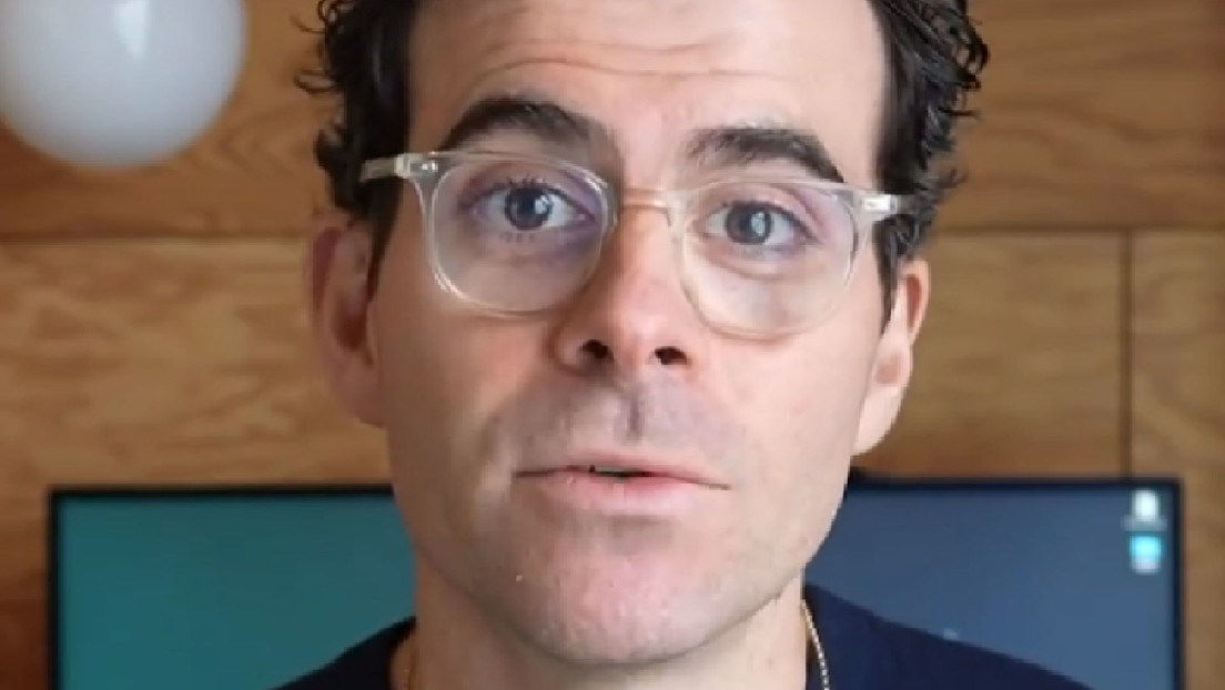 Un trol 'entierra' al director de Instagram y logra bloquear su cuenta