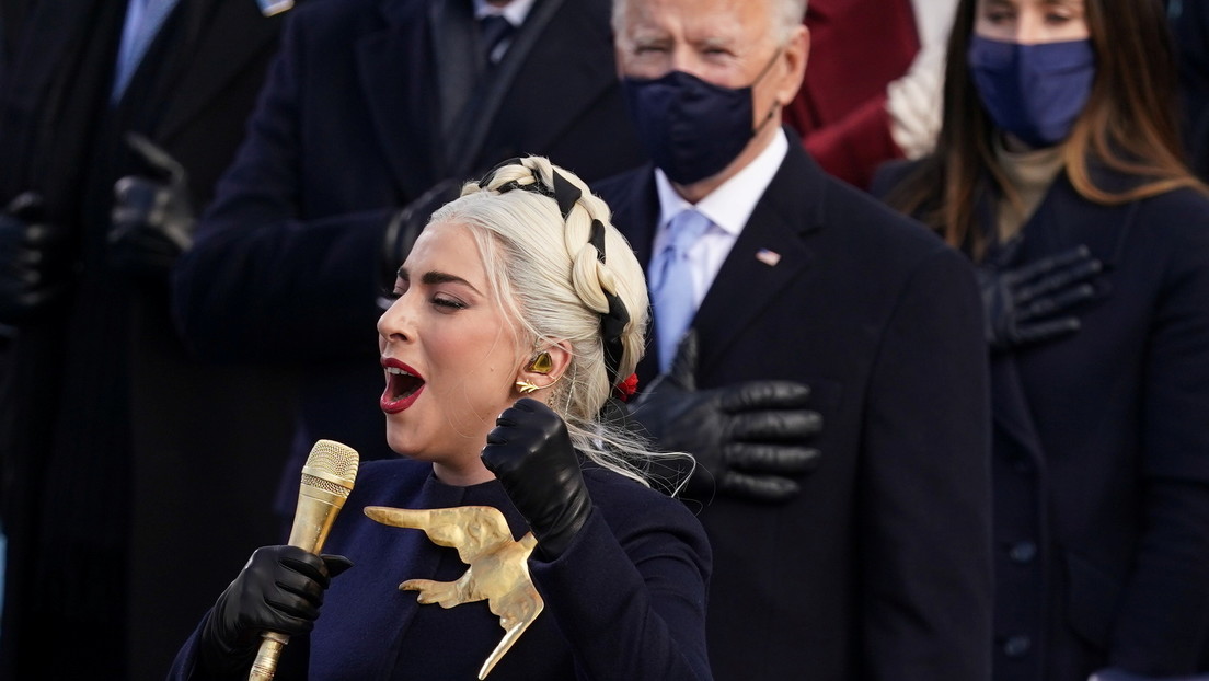 Lady Gaga confiesa que se presentó en la investidura de Joe Biden en un "vestido antibalas"