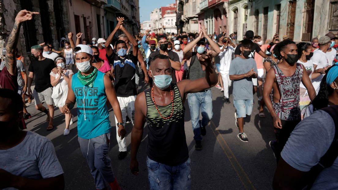 Agente secreto cubano que se infiltró en círculos opositores revela las técnicas de EE.UU. para formar grupos y fomentar protestas contra el Gobierno