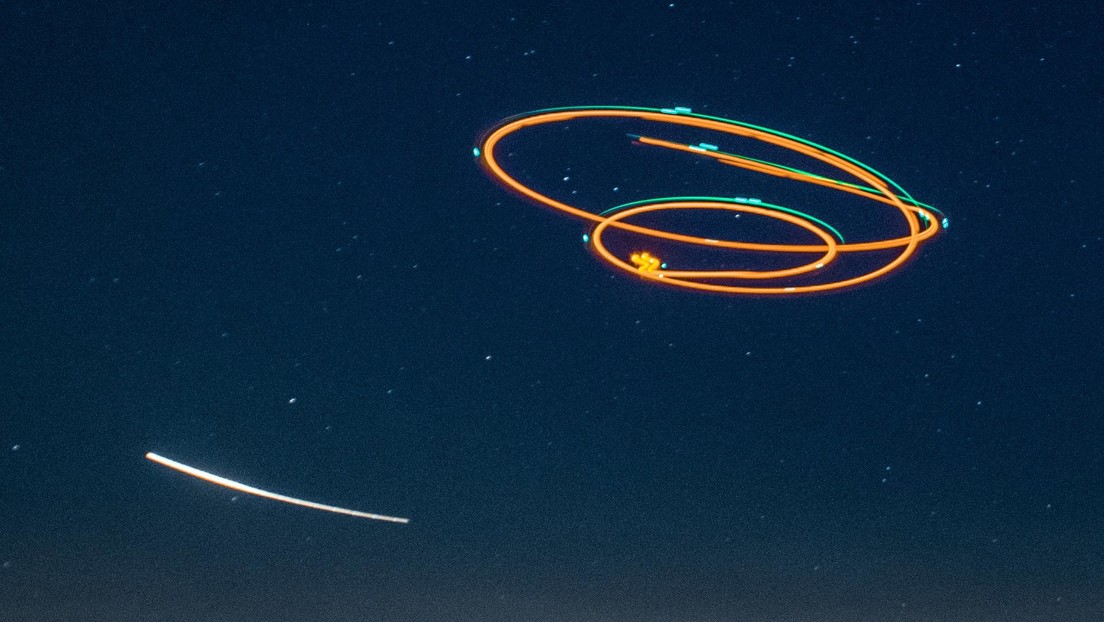 "¿Podría venir de forma extraterrestre?": la jefa de inteligencia de EE.UU. admite que "hay algo más que simplemente no comprendemos" sobre los ovnis