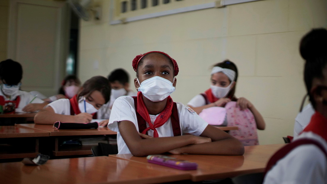 Clases presenciales y reapertura de las fronteras: Cuba vuelve a la normalidad tras vacunar más del 76 % de la población