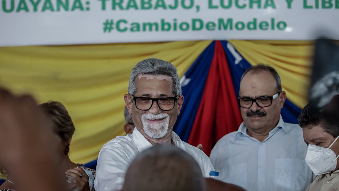 VIDEO: Un candidato opositor agrede a bofetadas a otro en Venezuela frente a los observadores electorales de la UE