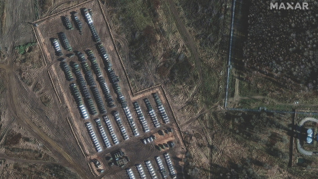 El Kremlin tacha los supuestos planes de "invasión" rusa a Ucrania de "camuflaje" para una potencial agresión de Kiev