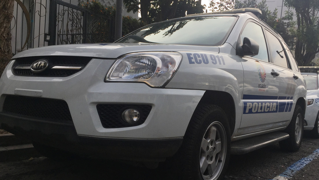 VIDEO: Policías de Ecuador irrumpen en una boda y se llevan detenido al novio por deber la pensión alimenticia de otro compromiso