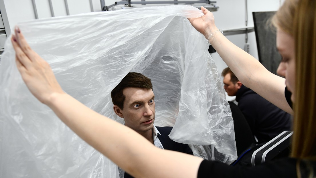 '200.000 dólares por la cara': una compañía de robots humanoides busca una persona que les ceda su "rostro amigable"