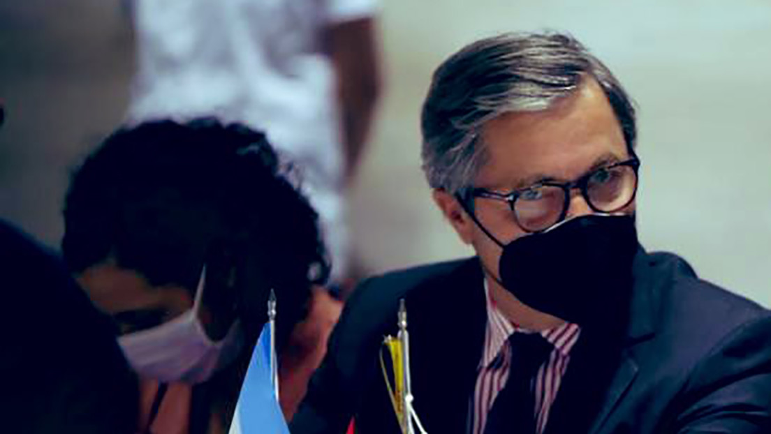 El gobernador de la Provincia de Buenos Aires no acude a un evento con el embajador alemán y este le reprocha "falta de cortesía"