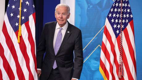 Biden califica de "basura" el informe sobre presuntas compensaciones monetarias a las familias migrantes separadas por el Gobierno de Trump
