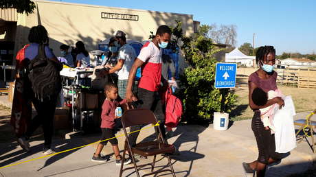 Biden afirma que las familias de migrantes separadas por Trump "merecen" compensaciones, días después de calificar de "basura" un informe al respecto