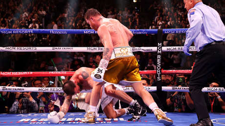 VIDEO, FOTOS: El brutal ataque de 'depredador' con el que 'Canelo' Álvarez ultimó a Caleb Plant en su épico combate