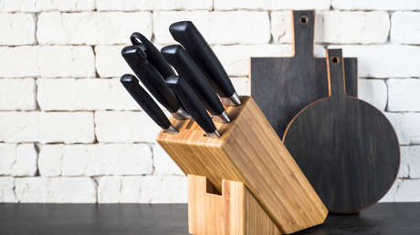 Crean un cuchillo de madera casi 3 veces más afilado que uno de acero inoxidable