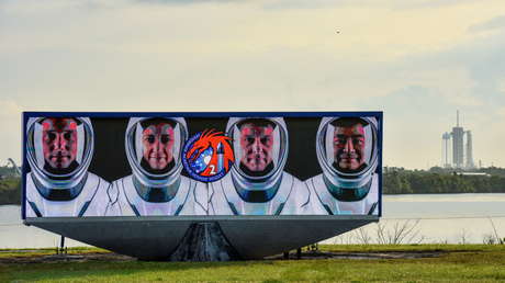 Los tripulantes de la misión SpaceX Crew-2 regresan a la Tierra tras casi 200 días en la EEI