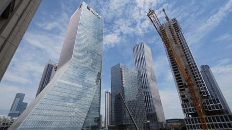 Evergrande recauda 145 millones de dólares al vender parte de sus acciones en una empresa tecnológica