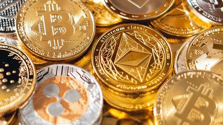 Un consejo islámico de Indonesia prohíbe a los musulmanes el uso de criptodivisas como moneda