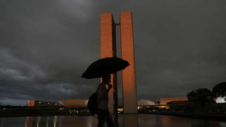 El Congreso de Brasil aprueba el programa social Auxilio Brasil, que reemplaza el plan contra la pobreza ideado por Lula