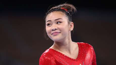 Insultan y rocían gas pimienta a una campeona olímpica estadounidense en un acto de racismo antiasiático