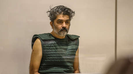 Condenan a tres cadenas perpetuas a un hombre por matar a su esposa y sus tres hijos